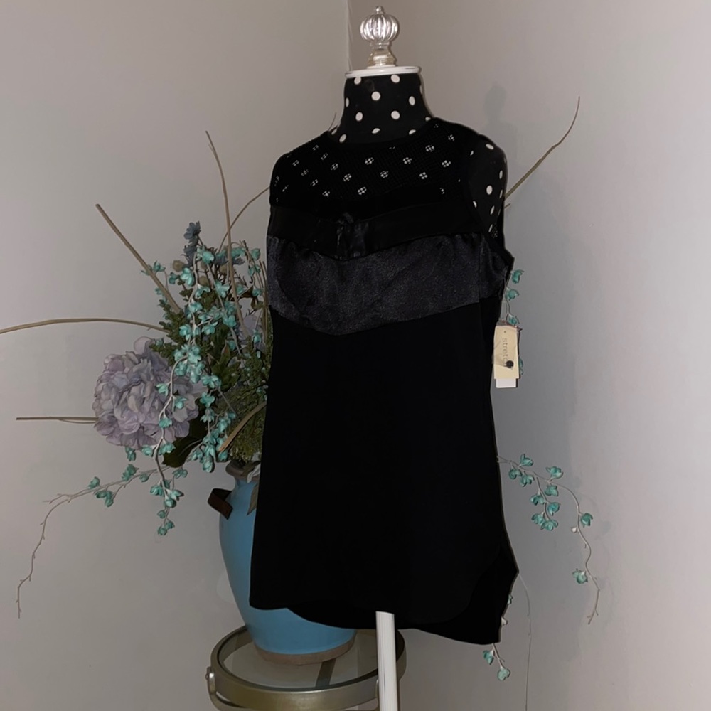 NWT Multi-textured Black Sleeveless Top